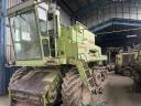 Claas Dominator 105