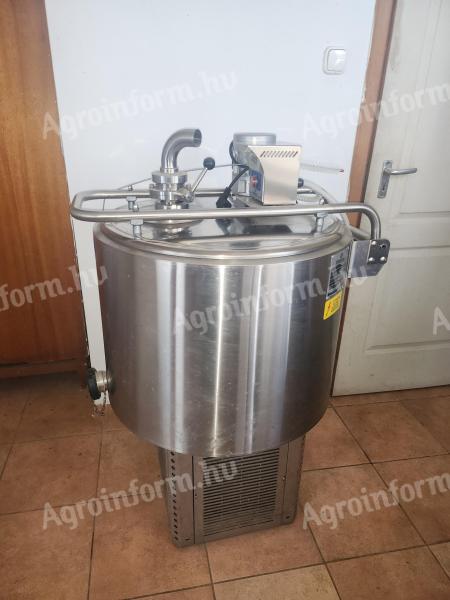Új állapotú 100 literes Milkplan tejhűtő eladó
