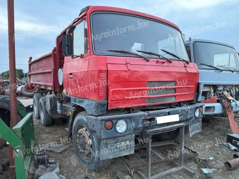 Tatra 815 billencs