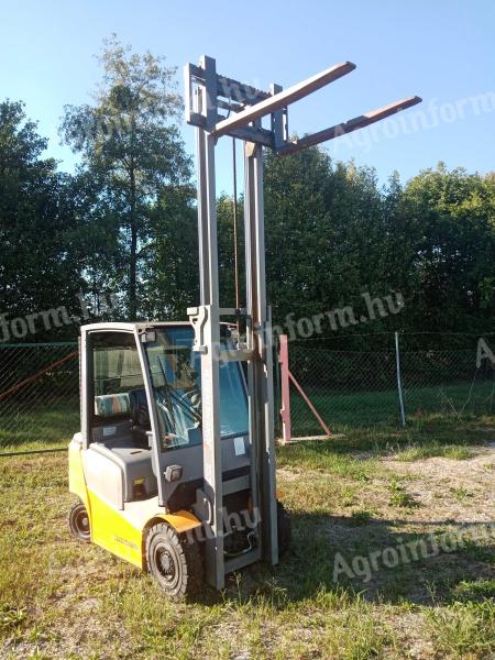 HOMLOKVILLÁS GÁZÜZEMES TARGONCA JUNGHEINRICH TFG 320