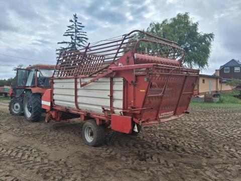 Pöttinger LW 26 tip 26 köbös 3 lemezoldalas hamszter rendfelszedő kocsi szecskázós