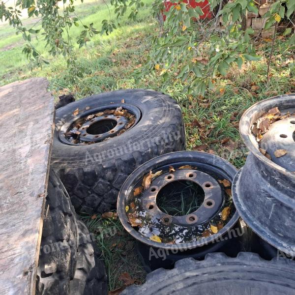 Steyer egynyomon haladó felni 4x4