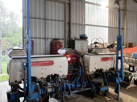 Monosem NG4 Plus szemenkénti vetőgép eladó