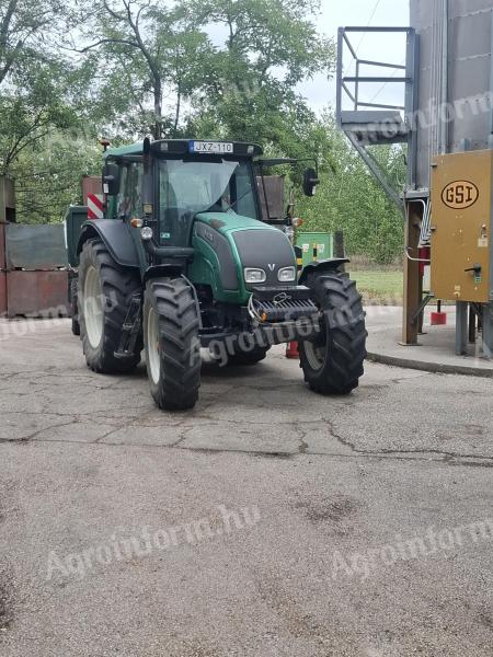 Valtra N111 Sisu, 124 lóerős motorral