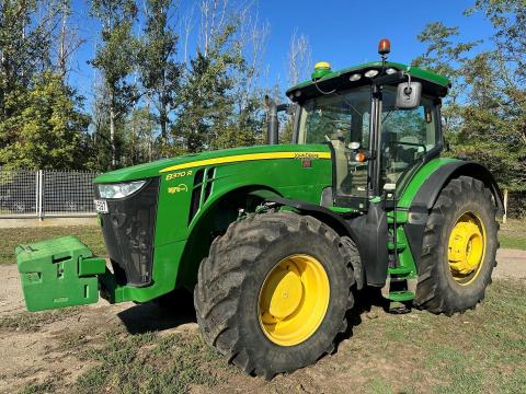 John Deere 8370R kiváló állapotban, lízing lehetőséggel, automata kormányzással, IVT váltóval John Deere 8370R kiváló állapotban, lízing lehetőséggel, automata kormányzással, IVT váltóval