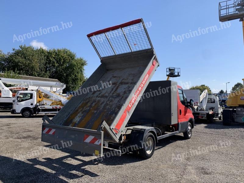 Iveco 35C12 billenőplatós teherautó eladó, EURO6, 85 kW, 2017/04, 253000 km