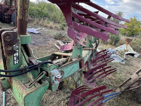 Gassner 3+1 réselt váltvaforgató eke eladó