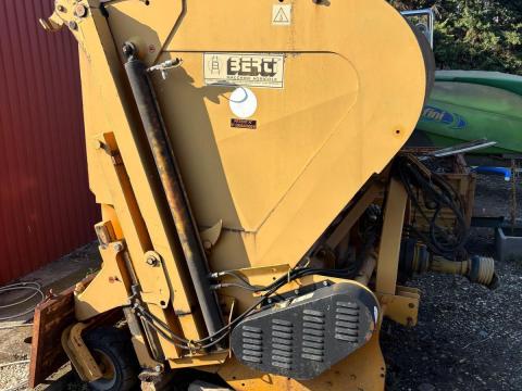 Eladó Berti Picker/C 160 nyesedékzúzó keveset használt állapotban Eladó Berti Picker/C 160 nyesedékzúzó keveset használt állapotban