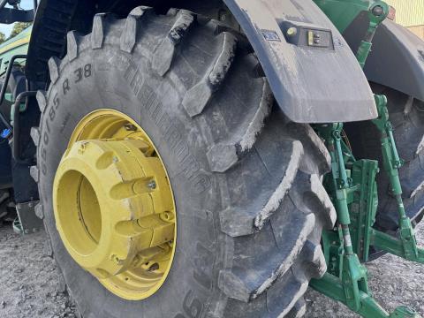 Trelleborg TM 900 gumiszett eladó (650/85 R38 és 600/70 R30) – Első kerék 1 cm kopás, hátsó 0,5 cm Trelleborg TM 900 gumiszett eladó (650/85 R38 és 600/70 R30) – Első kerék 1 cm kopás, hátsó 0,5 cm