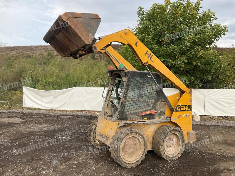Gehl R220 minirakodó eladó – 2022-es modell, Yanmar motorral