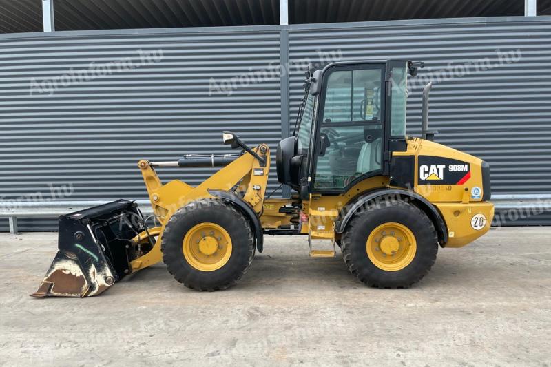 Caterpillar 908M / 2017 / 2882 üzemóra / Lízing 20%-tól