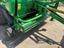 John Deere 854 MaxiCut bálázó