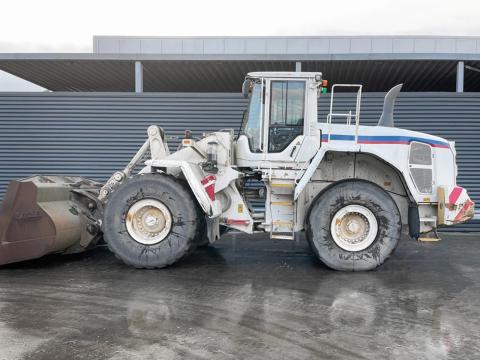 Volvo L150G / 2012 / 13 695 üzemóra / Lízing 20%-tól Volvo L150G / 2012 / 13 695 üzemóra / Lízing 20%-tól