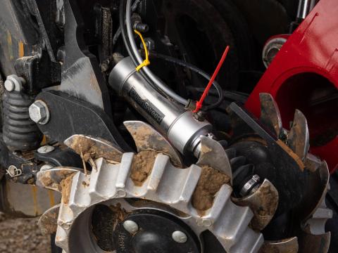 Precision Planting CleanSweep penumatikus munkahenger Yetter sávtisztítókhoz Precision Planting CleanSweep penumatikus munkahenger Yetter sávtisztítókhoz