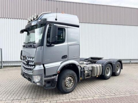 Mercedes-Benz Arocs 2651 LS 6x4 / 2014 / 452 825 km / Lízing 20%-tól