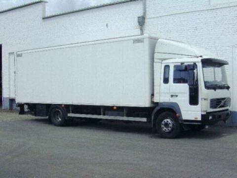 Volvo FL 6-12 4x2 / 2003 / 319 520 km / Lízing 20%-tól Volvo FL 6-12 4x2 / 2003 / 319 520 km / Lízing 20%-tól