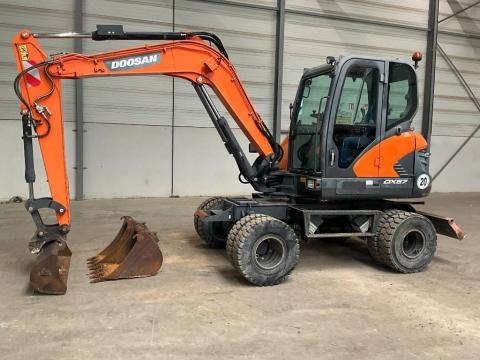 Doosan DX 57 W-5 / 2017 / 3.636 üzemóra / Lízing 20%-tól Doosan DX 57 W-5 / 2017 / 3.636 üzemóra / Lízing 20%-tól