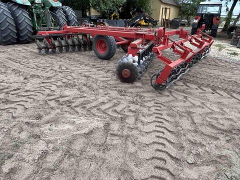 Solti 3, 8-as vontatott V tárcsa