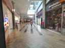 Eladó 35 m² üzlethelyiség a Westend Bevásárlóközpont földszintjén, nagy forgalmú részen