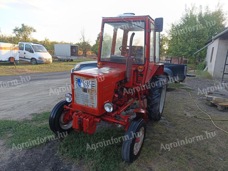 T25 Vlagyimirec traktor eladó