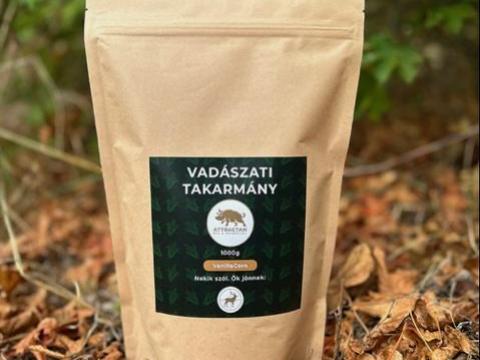 Gyümölcsös vadetető prémium vadtakarmány Gyümölcsös vadetető prémium vadtakarmány