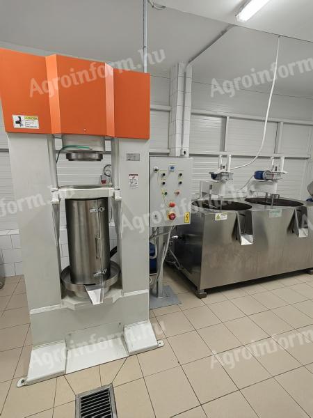 Melegen sajtoló növényi gépsor