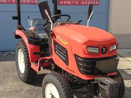 Új AMS B2-2501 kistraktor, 25 LE, összkerekes, gyepkímélő gumikkal, forgalomba helyezhető