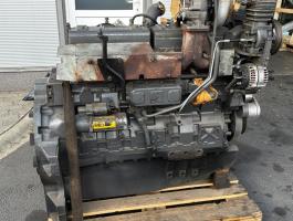 Valtra 5353 felújított komplett motor garanciával