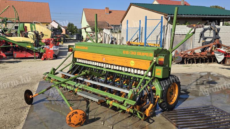 Amazone D8-30 Super tárcsás vetőgép hibátlan állapotban