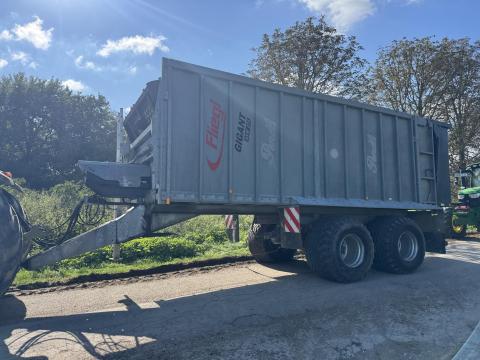 Fliegl Gigant ASW271 eladó letolópótkocsi Fliegl Gigant ASW271 eladó letolópótkocsi