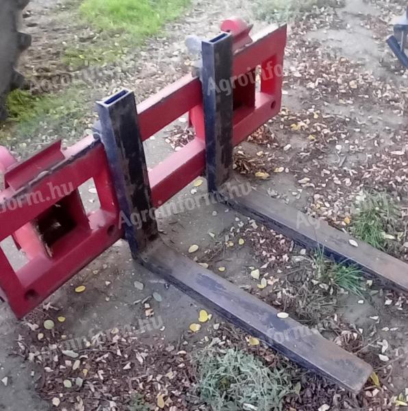 Eladó euro-norm csatlakozású raklapvilla adapter (Trac Lift) kiváló állapotban