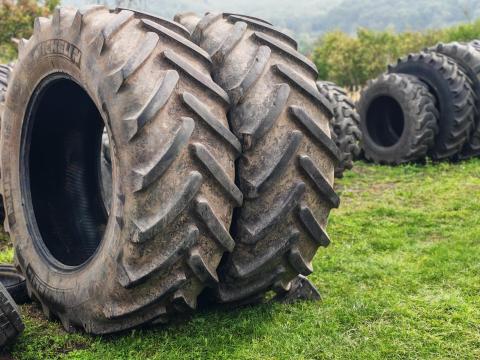 650/65R42 Michelin 650/65R42 Michelin