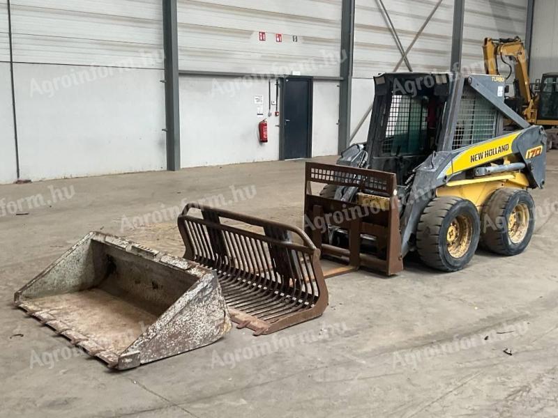 New Holland S 170 / 2.212 üzemóra / Lízing 20%-tól