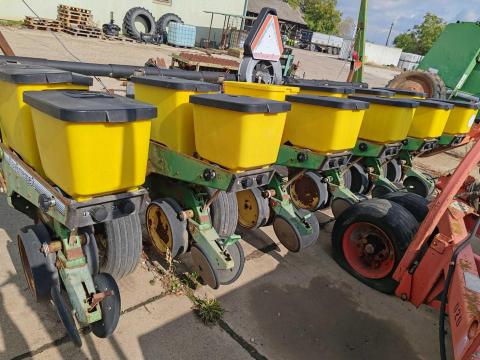 John Deere  szemenkénti vetőgép John Deere  szemenkénti vetőgép