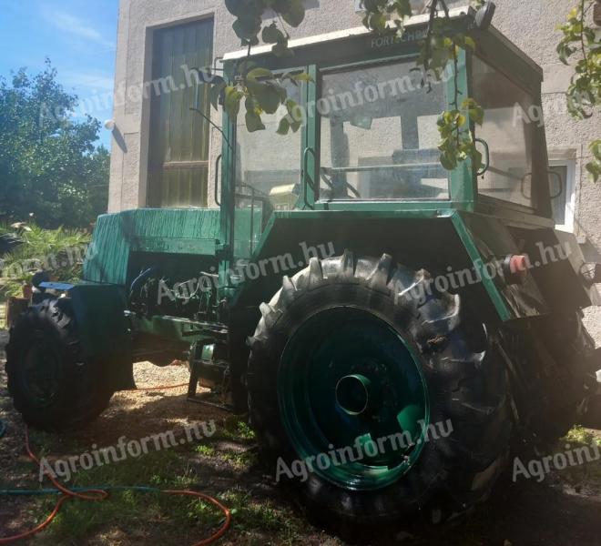 Fortschritt 323A ZT traktor eladó jó állapotban