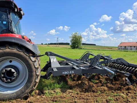 Új Helagro KBO 2,5 m függesztett gruber, 180x180 váz – erősített kapákkal