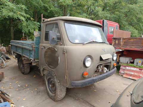 Eladó foglalkozós UAZ Eladó foglalkozós UAZ