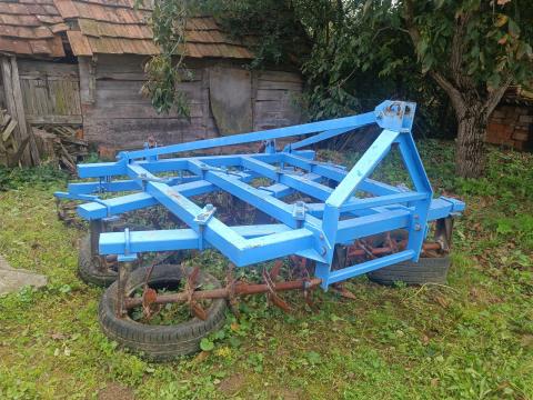 Ásóborona eladó – 2,2 méteres,  jó állapotú Ásóborona eladó – 2,2 méteres,  jó állapotú