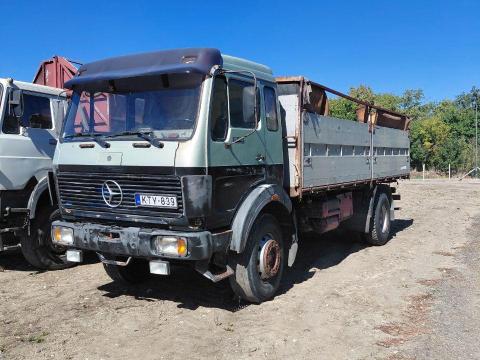 Mercedes-Benz 1626 fix platós teherautó