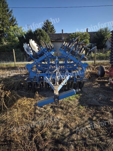  LEKO/LETÁK Rövid tárcsa 4 m Vontatott, Hidraulikus, Ékgyűrűs Hengerrel Eladó