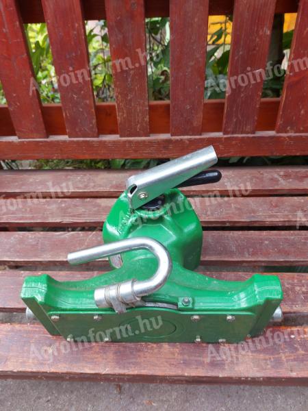 Pótkocsi vonófej eladó – 33 cm széles, mechanikus, 4 hengeres traktorokhoz