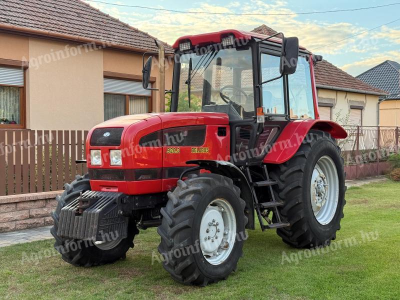 Belarus MTZ 920.3 traktor