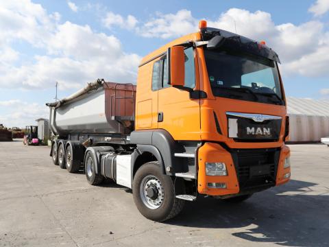 Eladó MAN TGS 18.480 4x4 teherautó és Carnehl CHKS/AH alumínium félpótkocsi Eladó MAN TGS 18.480 4x4 teherautó és Carnehl CHKS/AH alumínium félpótkocsi