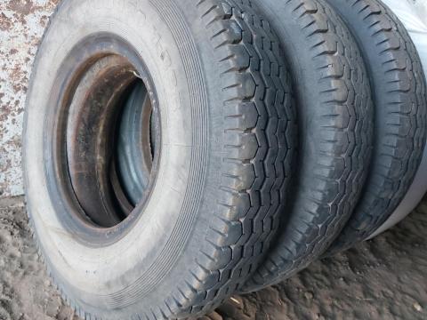 1200x20 gumiabroncs eladó