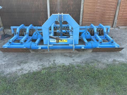 Símító gyűrűshenger 4 méteres, hidraulikus kivitelben eladó Símító gyűrűshenger 4 méteres, hidraulikus kivitelben eladó