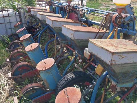 Eladó Szemenkénti SPC vetőgép Eladó Szemenkénti SPC vetőgép