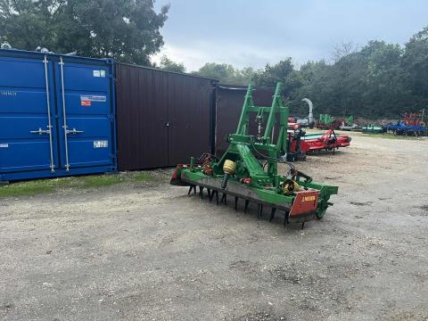 Héger 250 forgóborona hidraulikus vetőgép függesztővel Héger 250 forgóborona hidraulikus vetőgép függesztővel