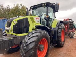 Claas Axion 850 traktor eladó