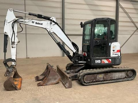 Bobcat E45 EM - 2015 - 2 616 üzemóra - Lízing már 20%-tól Bobcat E45 EM - 2015 - 2 616 üzemóra - Lízing már 20%-tól
