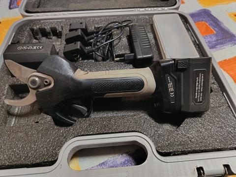 Volpi KV 380 Volpi KV 380